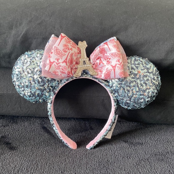 Disney Accessories - Disney Parks France Ears